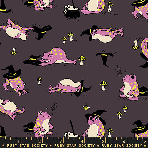 Freaky Familiars - Frogmiliars - Eggplant
